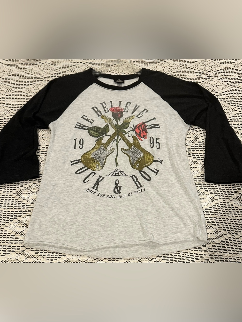 Rock and Roll Hall of Fame Baseball-Style T-Shirt, Women’s Size Small, Loose Fit